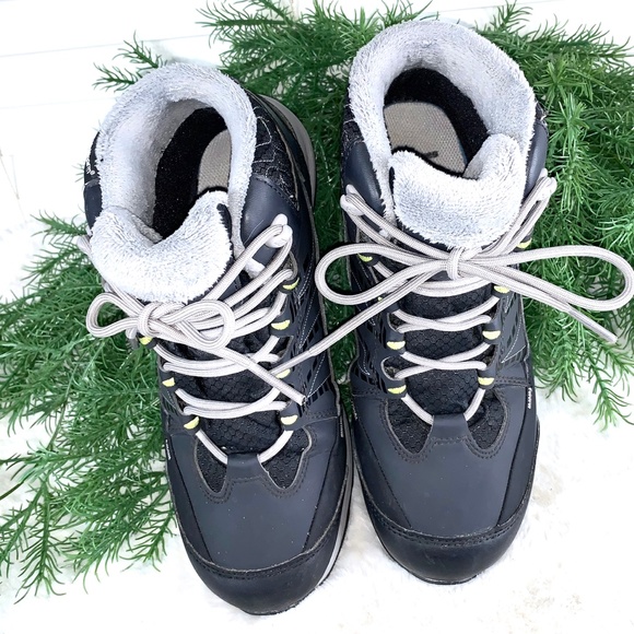 🚫SOLD! |•SALOMON•| Kaina CS Waterproof Boots - Picture 10 of 15